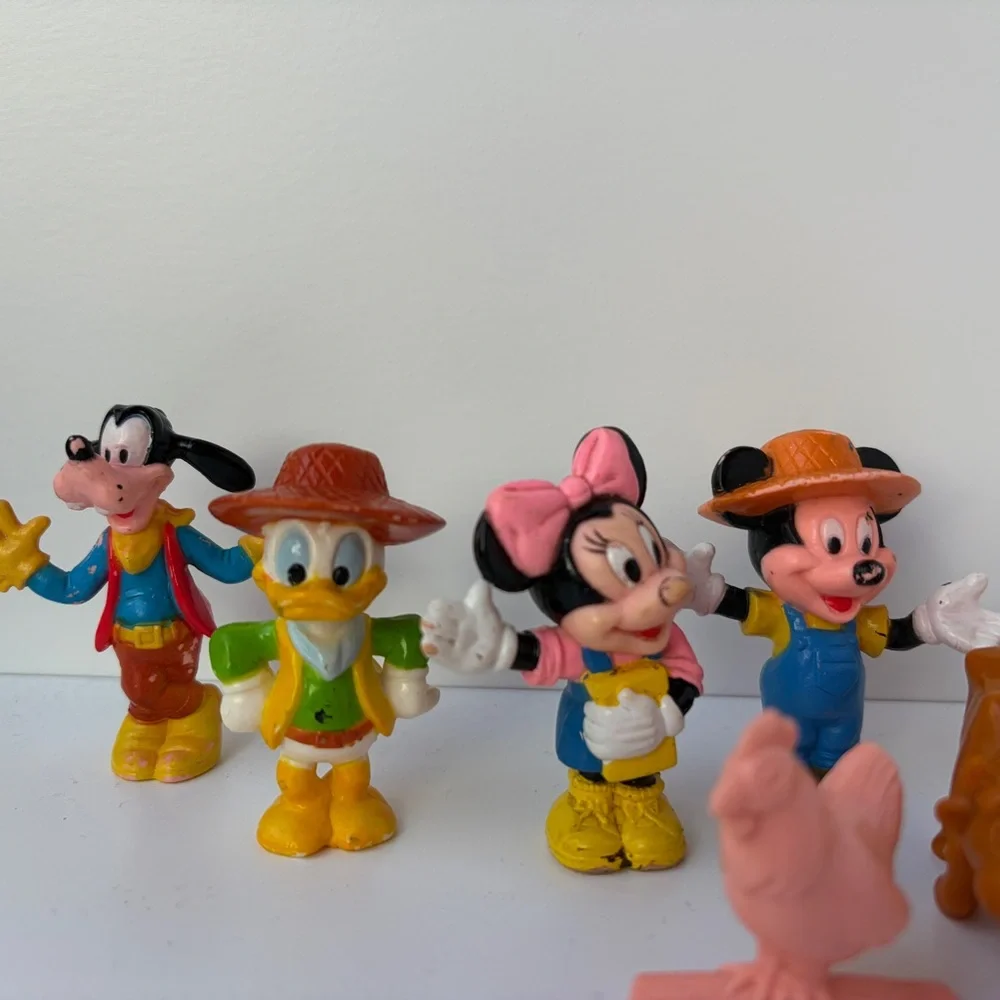 Disney lot figures